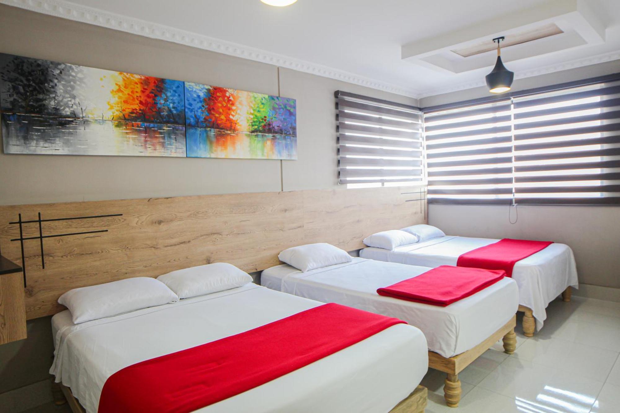 Hotel Murali - Cerca Del Aeropuerto De Гуаякіль Екстер'єр фото